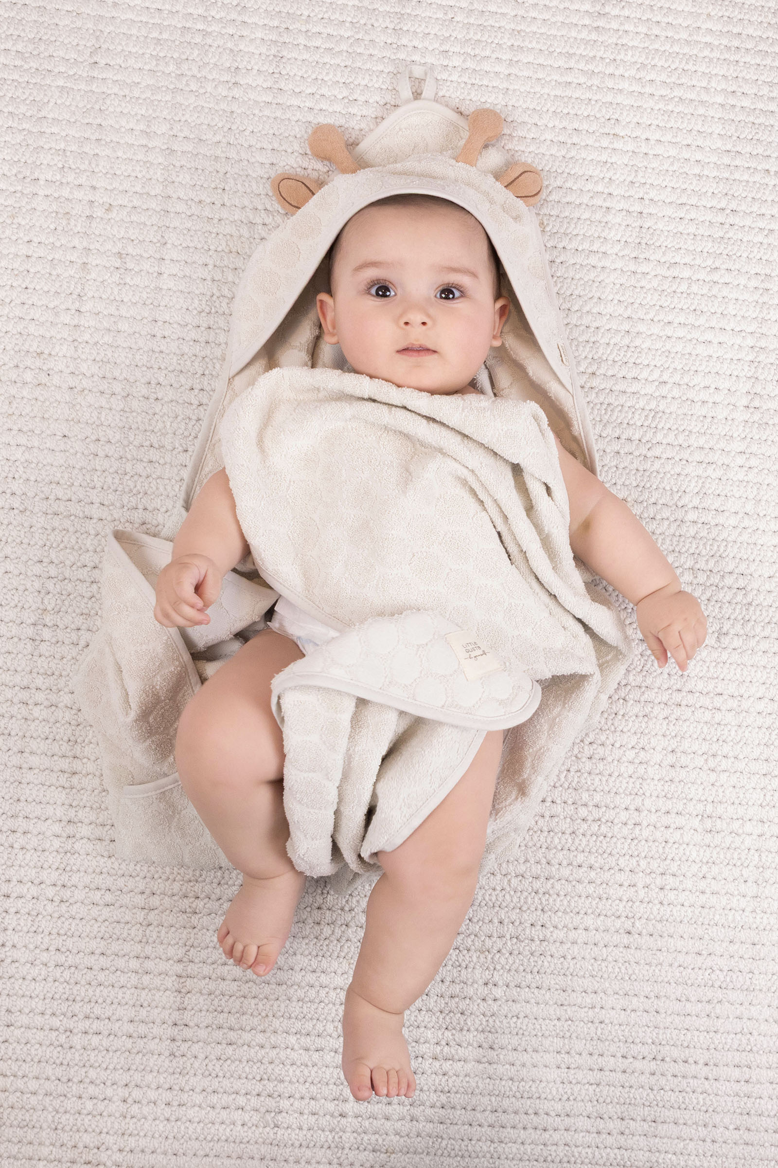 Sophie la girafe Organik Pamuk Kundak Havlu Kese Seti Kundak Havlu Little Gusto